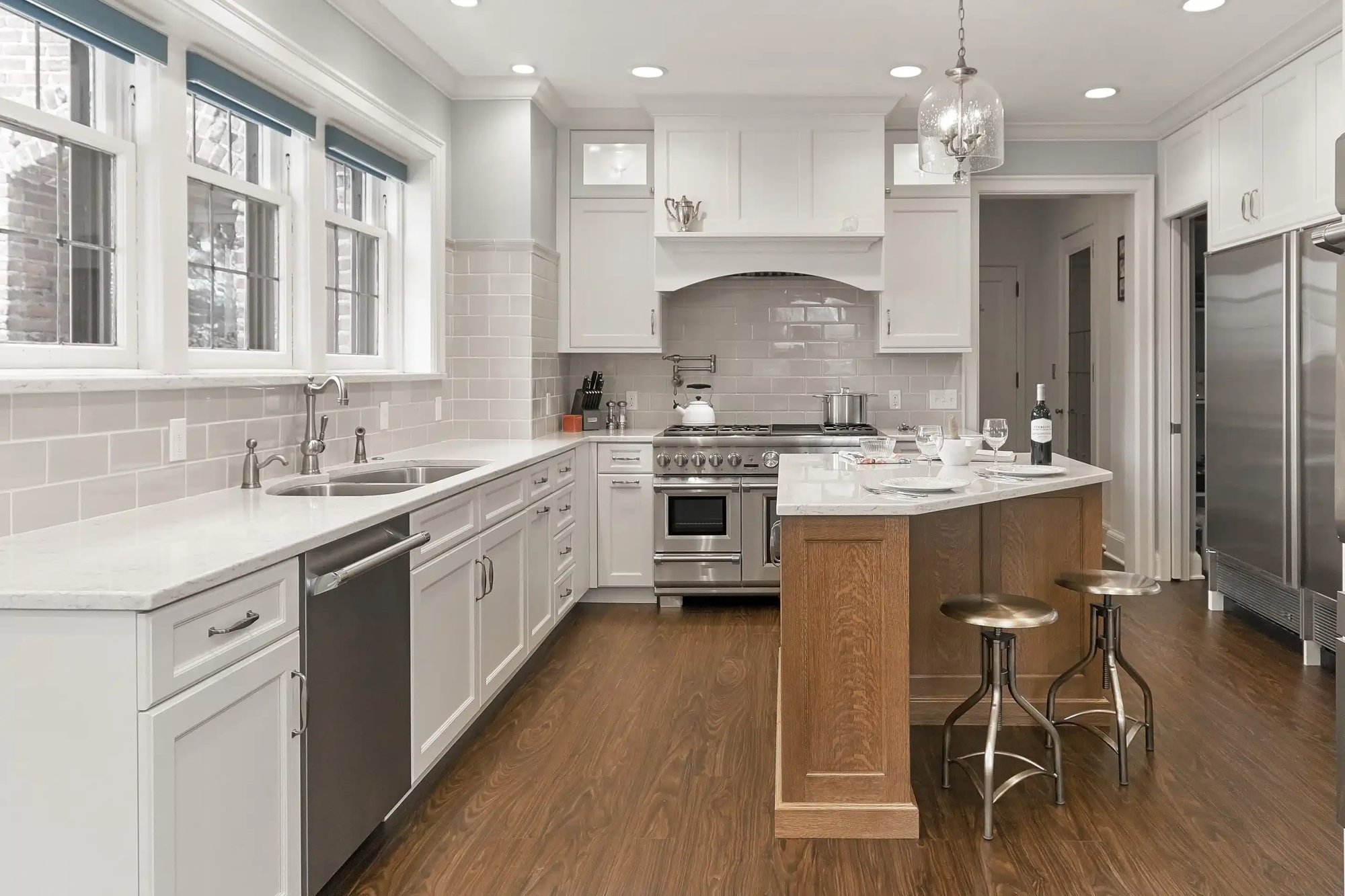 Transitional-Kitchen-Shaker-Heights-OH-003-scaled-e1689666504288