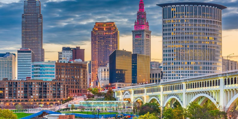 Cleveland, Ohio, USA downtown city skyline on the Cuyahoga River